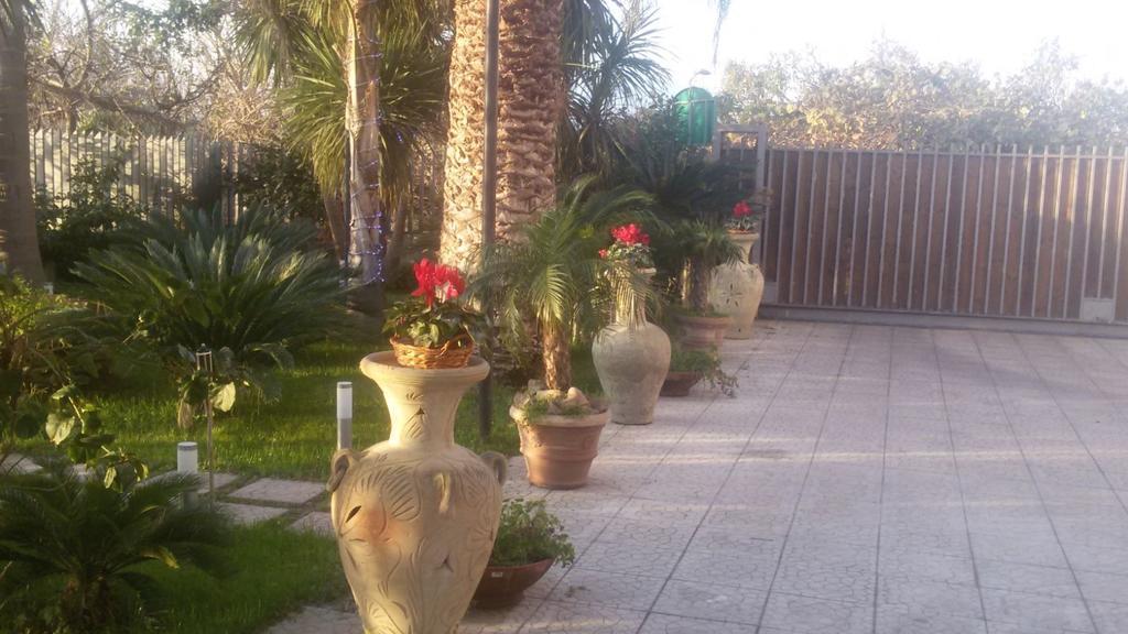 بومبيي Beatrice Home المظهر الخارجي الصورة