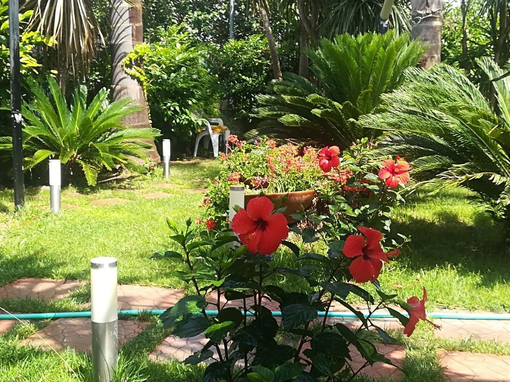 بومبيي Beatrice Home المظهر الخارجي الصورة